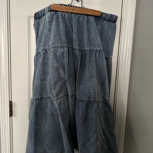 NWOT Chic Western Denim Tiered Skirt